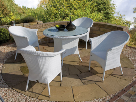 Zebra Gartenmbel-Set Hastings wei Tisch 110cm Durchmesser