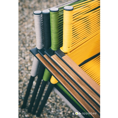 Apple Bee Jakarta Armlehnstuhl olive