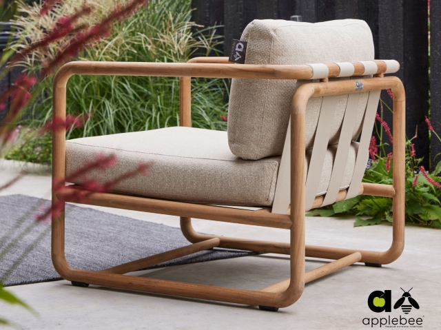 Apple Bee Dolce Lounge Sessel Teak Kissen Cotton Flower