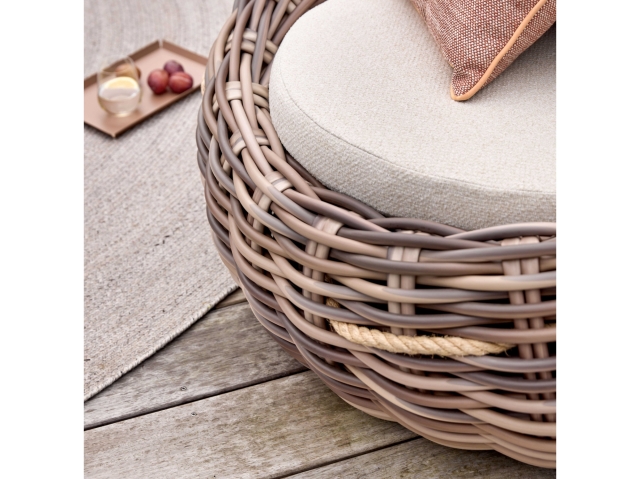 Apple Bee Cocoon Lounge Chair Boucle Cream 130x130x92cm