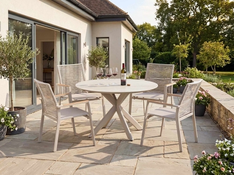 Zebra Mantis Tisch 120x120x74cm light taupe