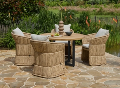 Apple Bee Gili-Jakarta Dining Set